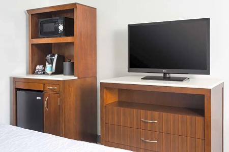 Hilton Garden Inn / The Keys Collection - 66
