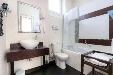 Best Western Brittany La Baule Centre - 88