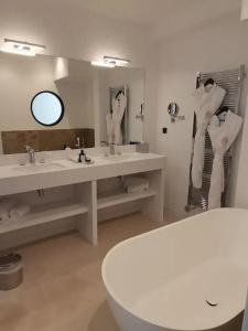 Hôtel Les Roches Blanches Cassis - 151