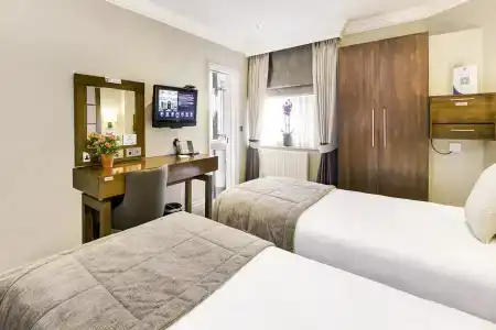 Langham Court - 4