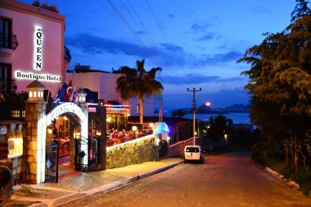 Queen Boutique - 19