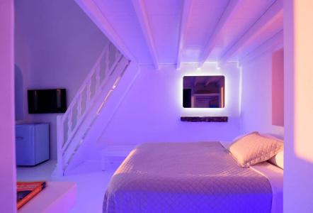 Abyssanto Suites and Spa - 28