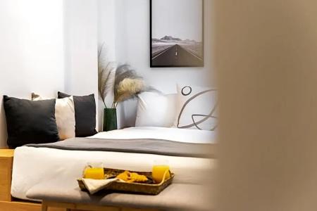 Melo Athens - 38