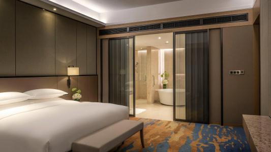 Intercontinental Wuhan, An Ihg - 25