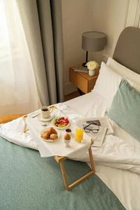 Boho Prague - Small Luxurys - 10