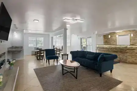 Super 8 by Wyndham Harbison/Parkridge Hospital - 12