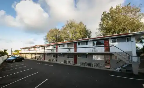 Ranfurly Evergreen - 7