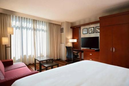 Courtyard by Marriott Washington, D.C./Foggy Bottom - 60
