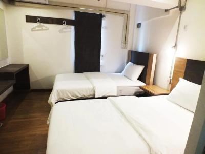 09 Hostel - 2