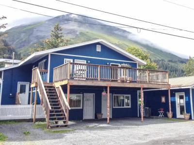 Sea Treasures Inn - 25
