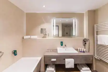 Park Inn by Radisson Neumarkt - 49