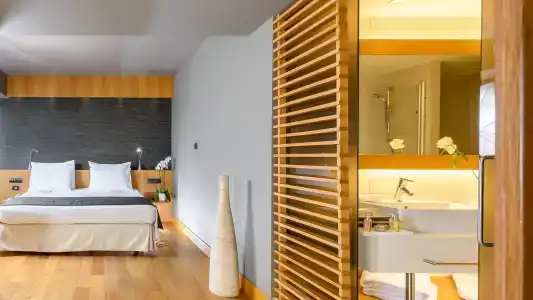 Alexander Beach & Spa - 3