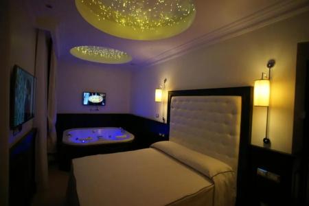 Vaticano Royal Suite Guest House - 10
