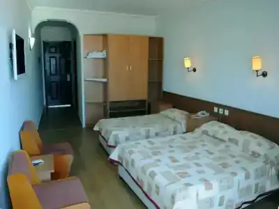 Doris Aytur - 4