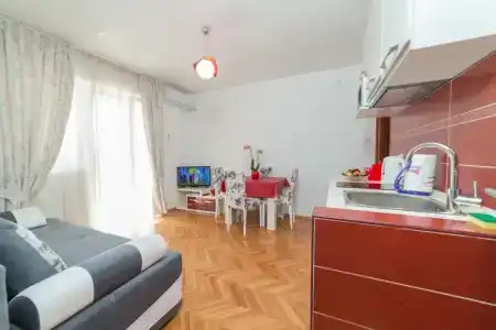 Elena - 159