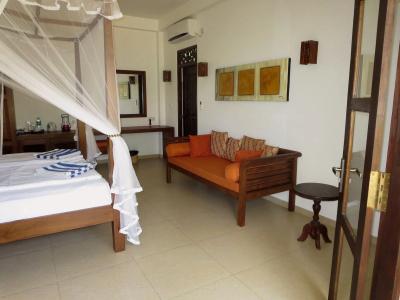Lanka Beach Bungalows - 2