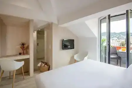 Golden Tulip Cannes De Paris - 56