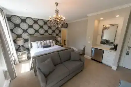 Serenity Inn - 33