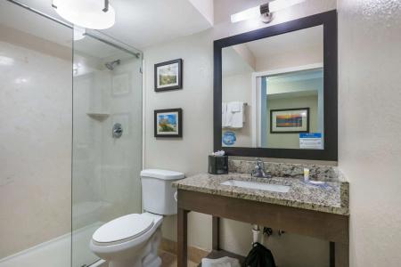 Comfort Inn & Suites Daytona Beach Oceanfront - 82