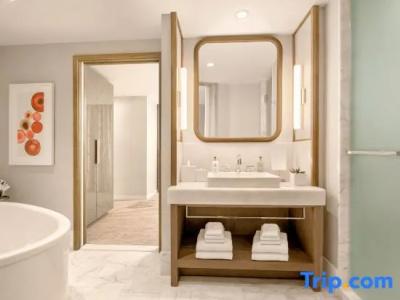 JW Marriott Parq - 128
