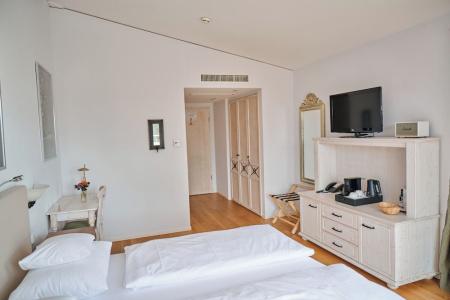 Hirschen in Freiburg-Lehen - 97
