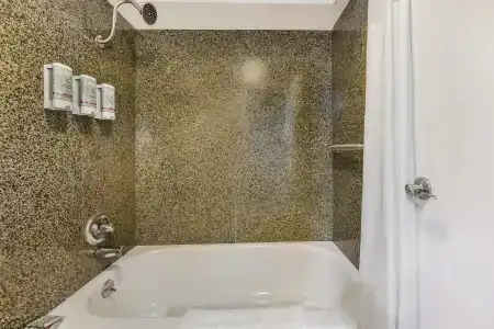 Best Western Pier Point Inn - 80