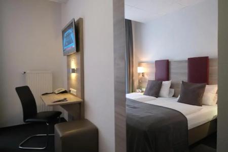 Hohenstaufen - 83