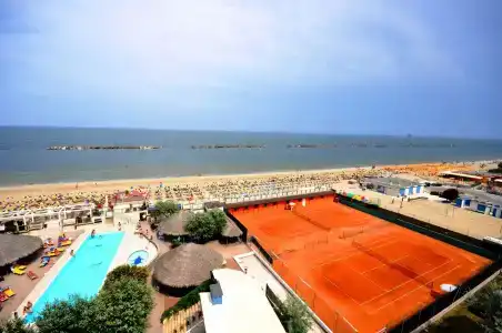 Grand Azzurra Club - 27