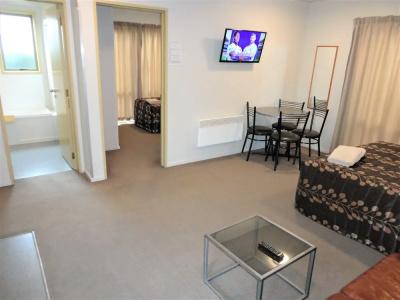 Bealey Avenue - 34