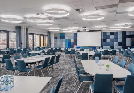 Courtyard by Marriott Brno - 14