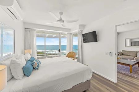 La Mer Sunshine Beachfront - 34