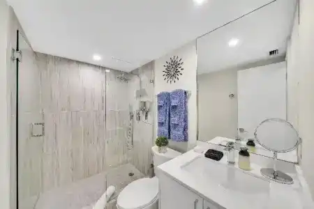 The Elmar Boutique - 41