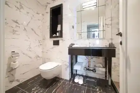 Boutique La Roche - 6