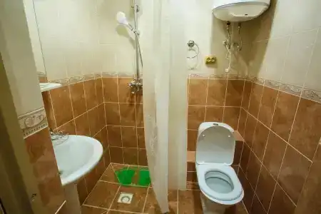 Уездный двор - 1