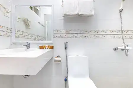 PhÚ QuỲNh - 13