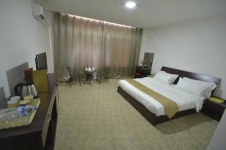Diamond Lake, Spa, Ktv & Disco Bar - 2