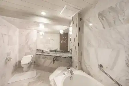 Okinawa Marriott Resort & Spa - 32