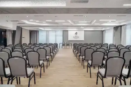 Almond Business & Spa - 17
