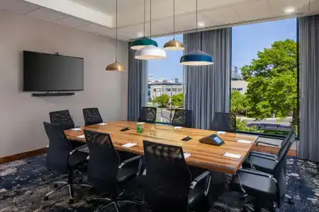 Hampton Inn Boston Seaport District - 29