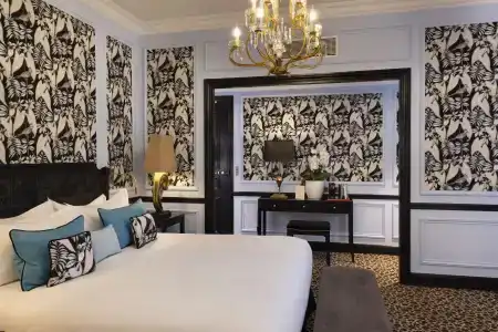 West-End - 3