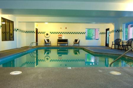 DoubleTree by Hilton - 13
