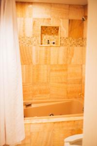 The Remington Suite and Spa - 30