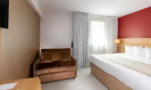 Best Western Plus Le Lavarin - 49