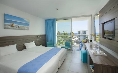 Limanaki Beach & Suites - 5