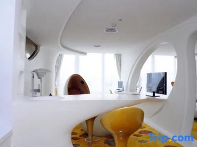 Guangzhou Planet - 71