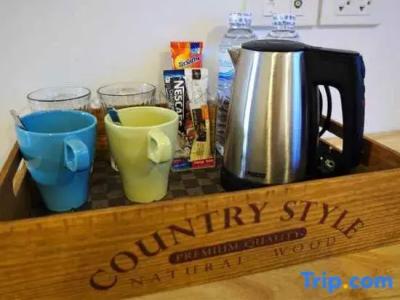 The Color Place - 17