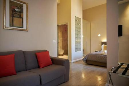 The Roman Empire Guesthouse - 135