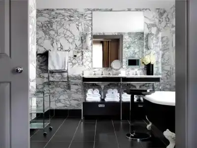 The Bloomsbury - 7