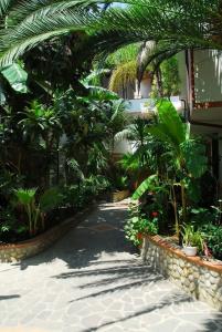 Village Eden - 108