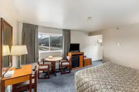 Breeze Inn - 110